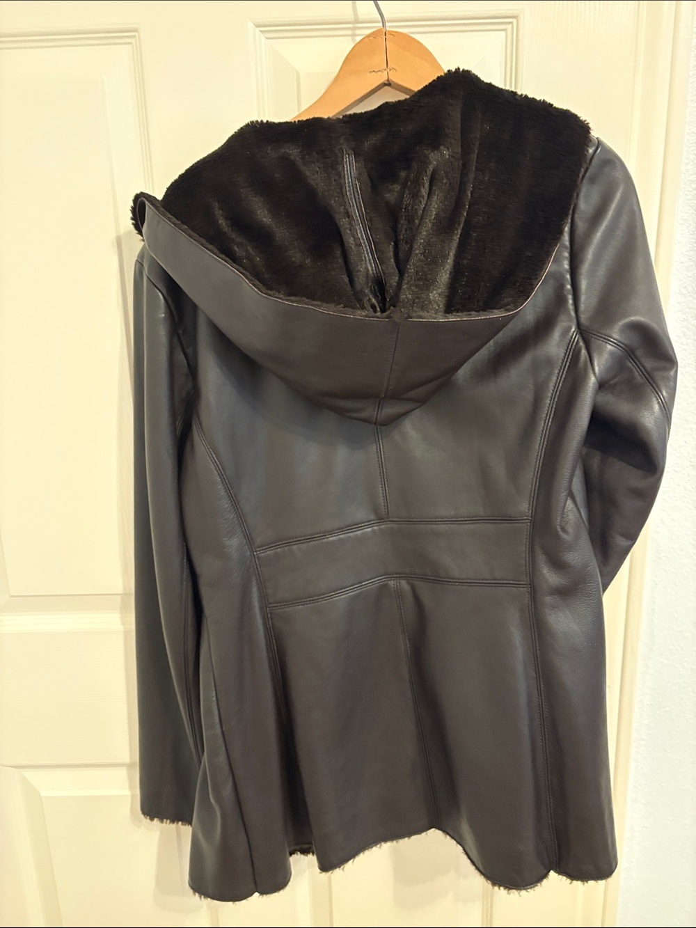 Jacket - Picture 3 of 4
